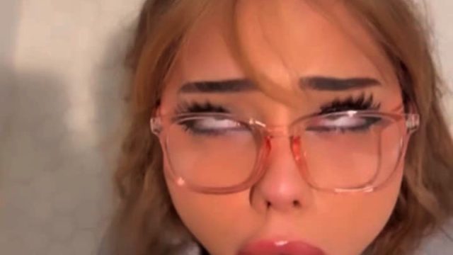 Layla Deline nude xxx leaked POV dick sucking & Pussy Fucked clip